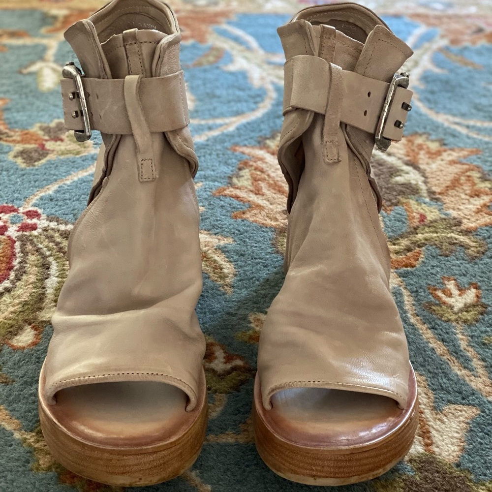 A.S.98 Naya platform sandal never worn